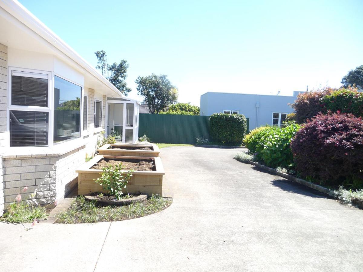 Warm & Welcome On Whiteley New Plymouth Exterior photo